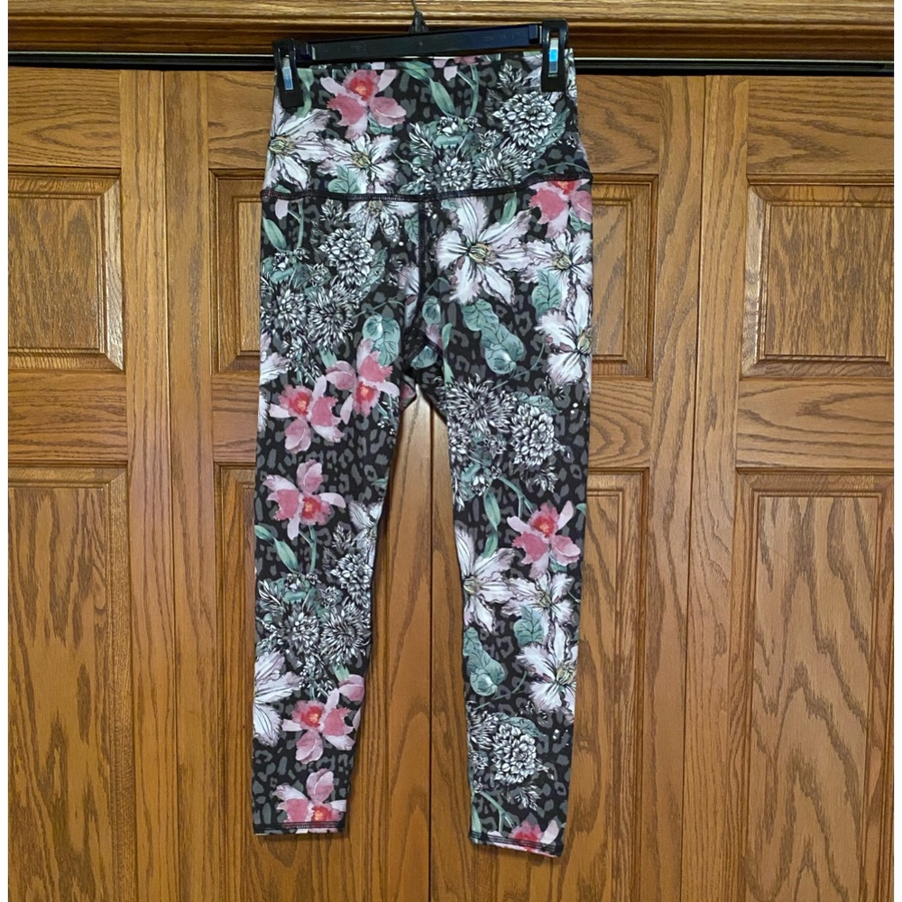 EVOLUTION AND CREATION LEGGINGS